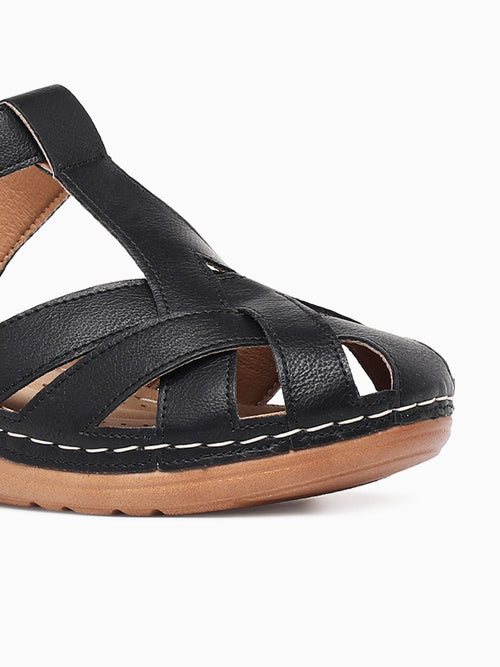 Evita Black Black / 5 / M