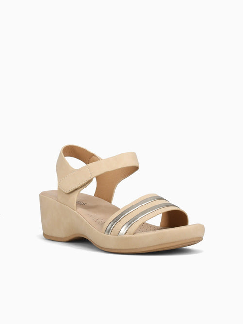 Ilona Beige Smooth