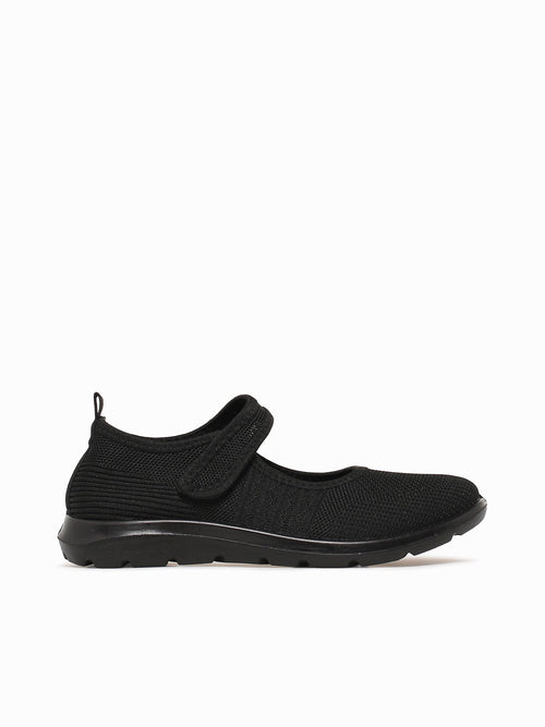 Gena Black Knit Black / 5 / M