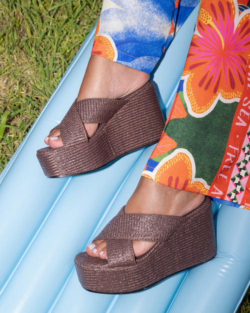 Cora Brown Raffia