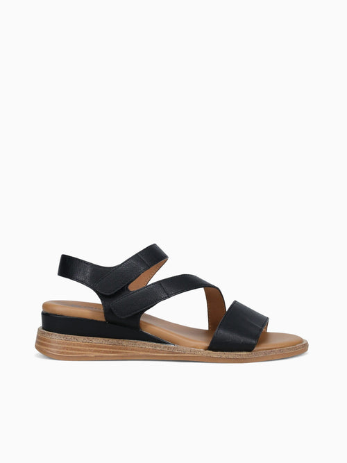 Leslie Black Smooth Black / 5 / M
