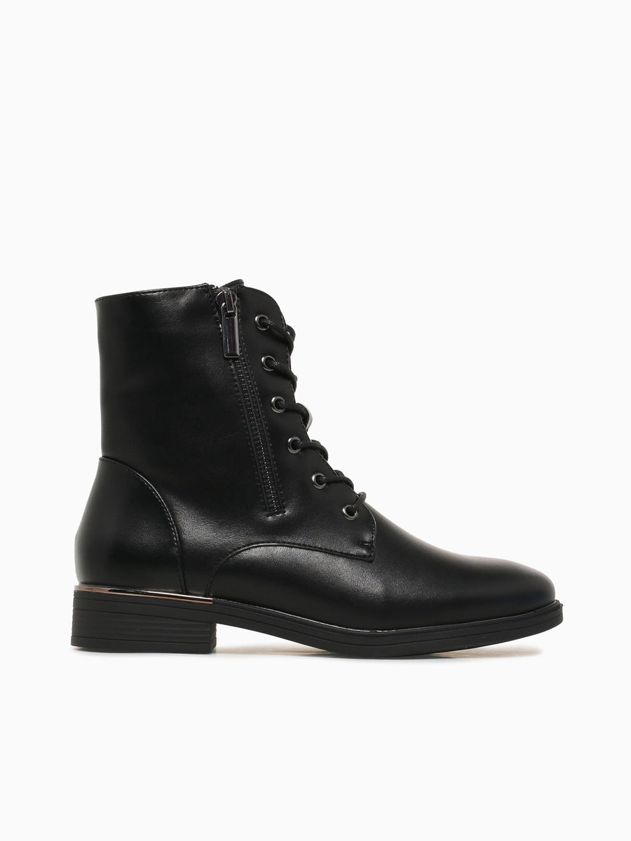 Lunar Black Smoth Black / 5 / M