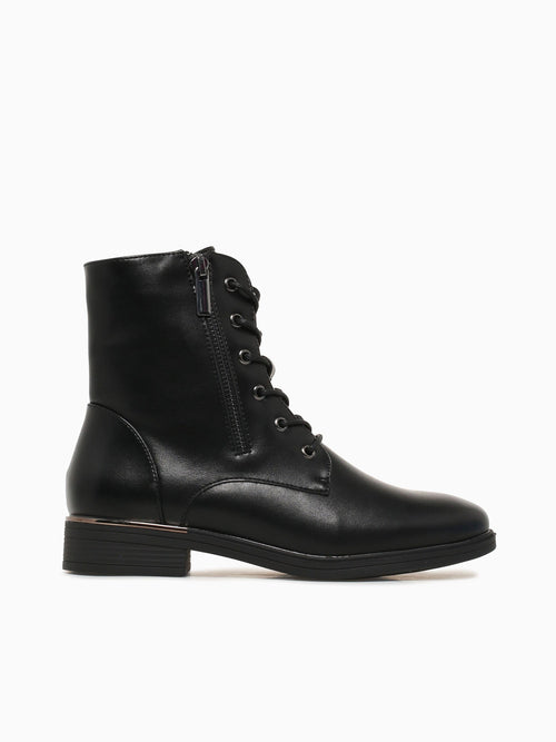 Lunar Black Smoth Black / 5 / M