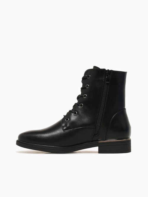 Lunar Black Smoth Black / 5 / M