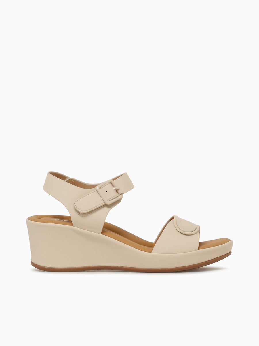 Ashley Off White Smooth White / 5 / M