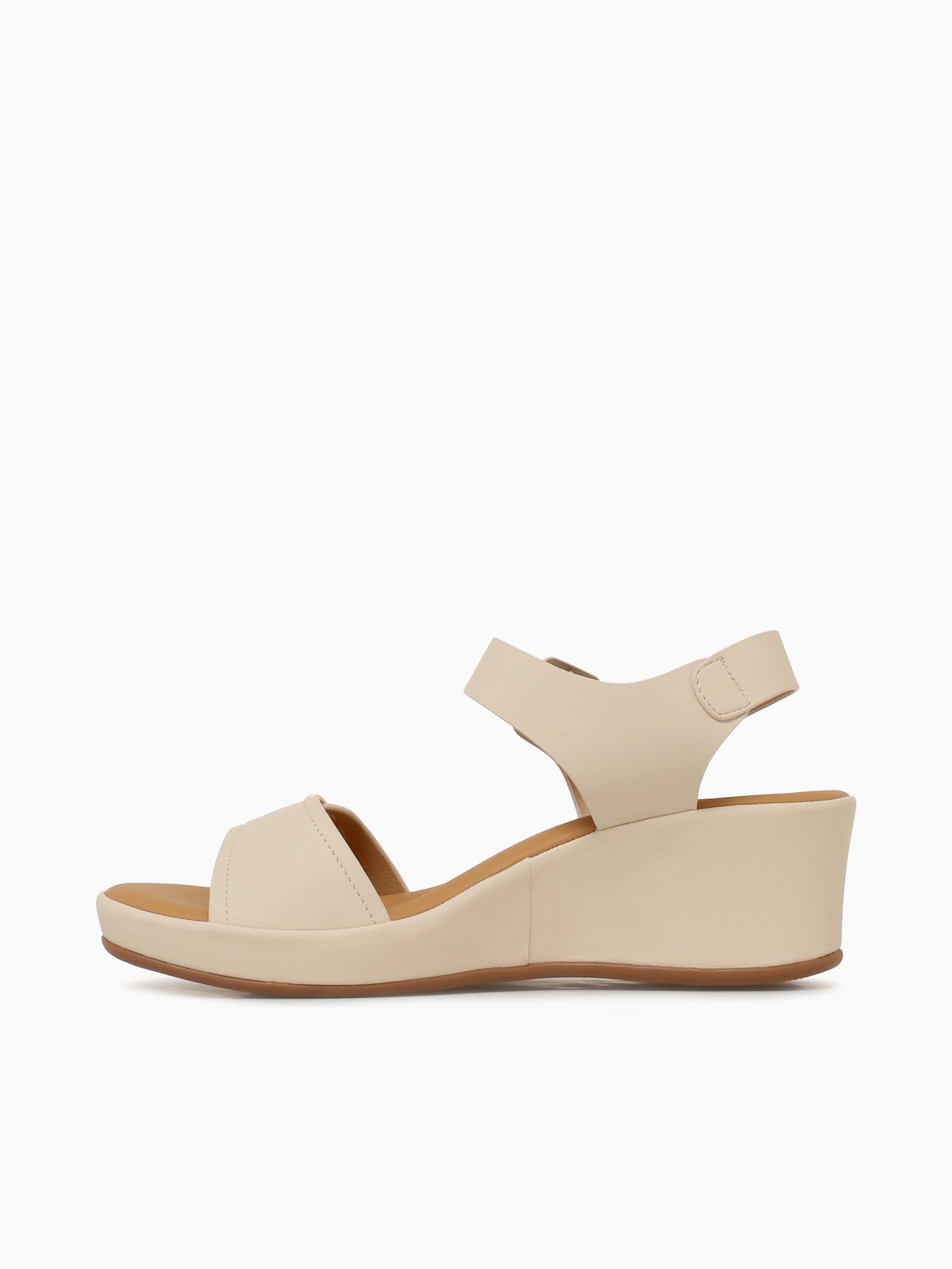 Ashley Off White Smooth White / 5 / M