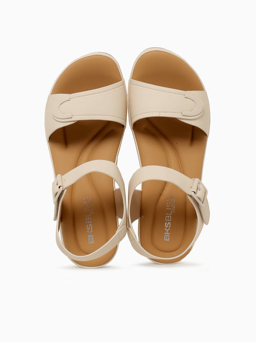 Ashley Off White Smooth White / 5 / M
