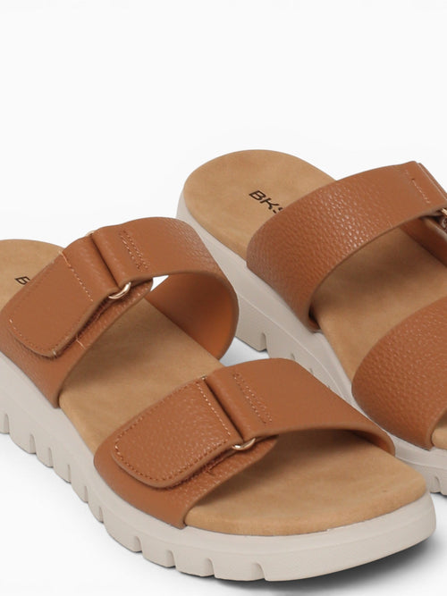 Ani Brown Smooth Brown / 5 / M