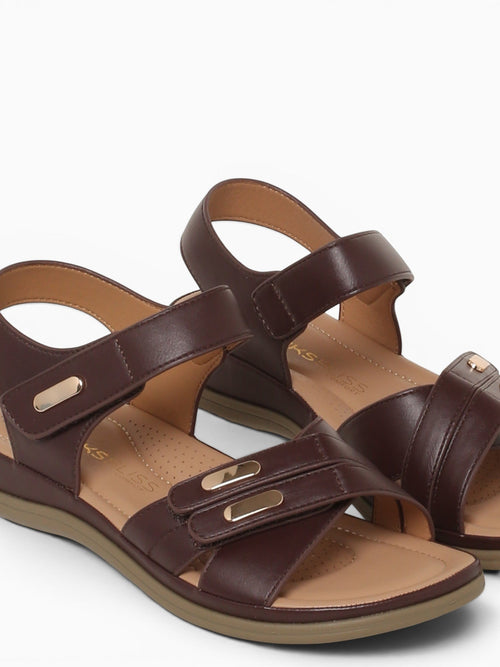 Diana Brown Smooth Brown / 5 / M