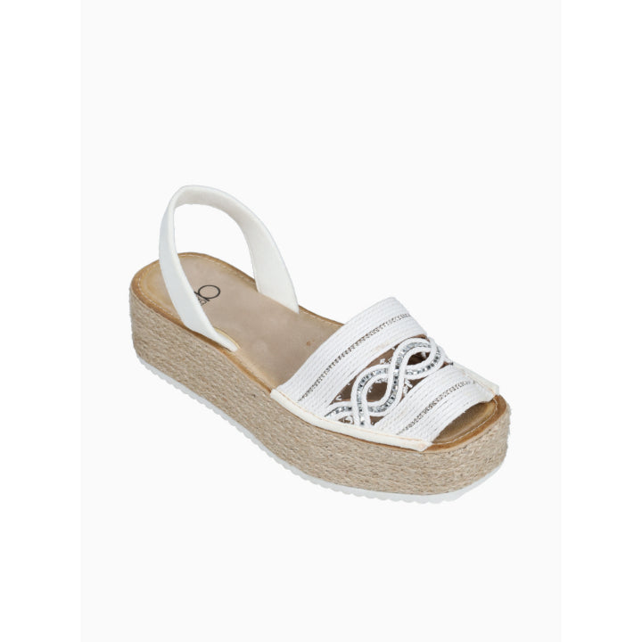 HEMMA-WHITE